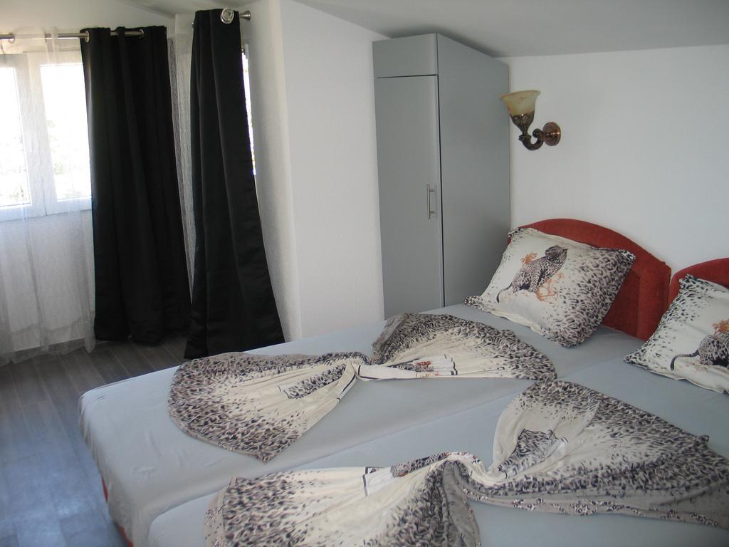 Guest House Dena Dobra Voda Δωμάτιο φωτογραφία