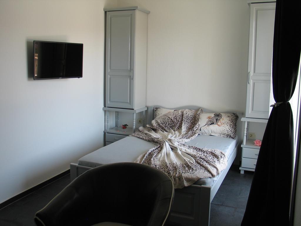 Guest House Dena Dobra Voda Δωμάτιο φωτογραφία