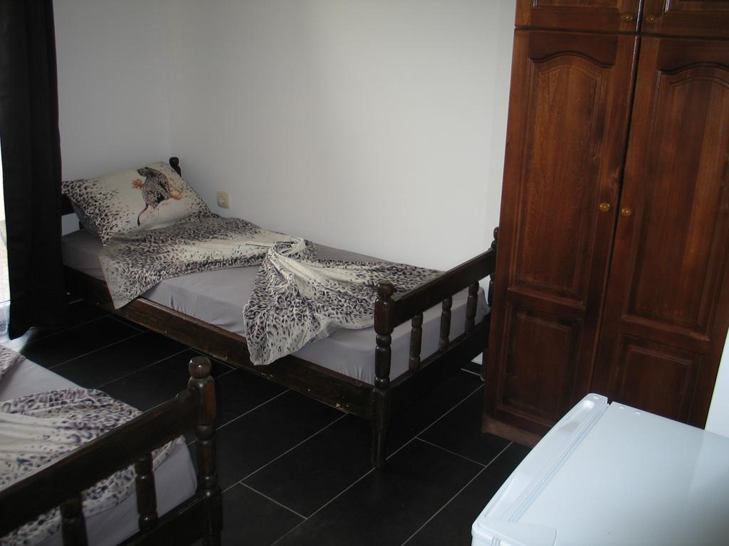 Guest House Dena Dobra Voda Δωμάτιο φωτογραφία