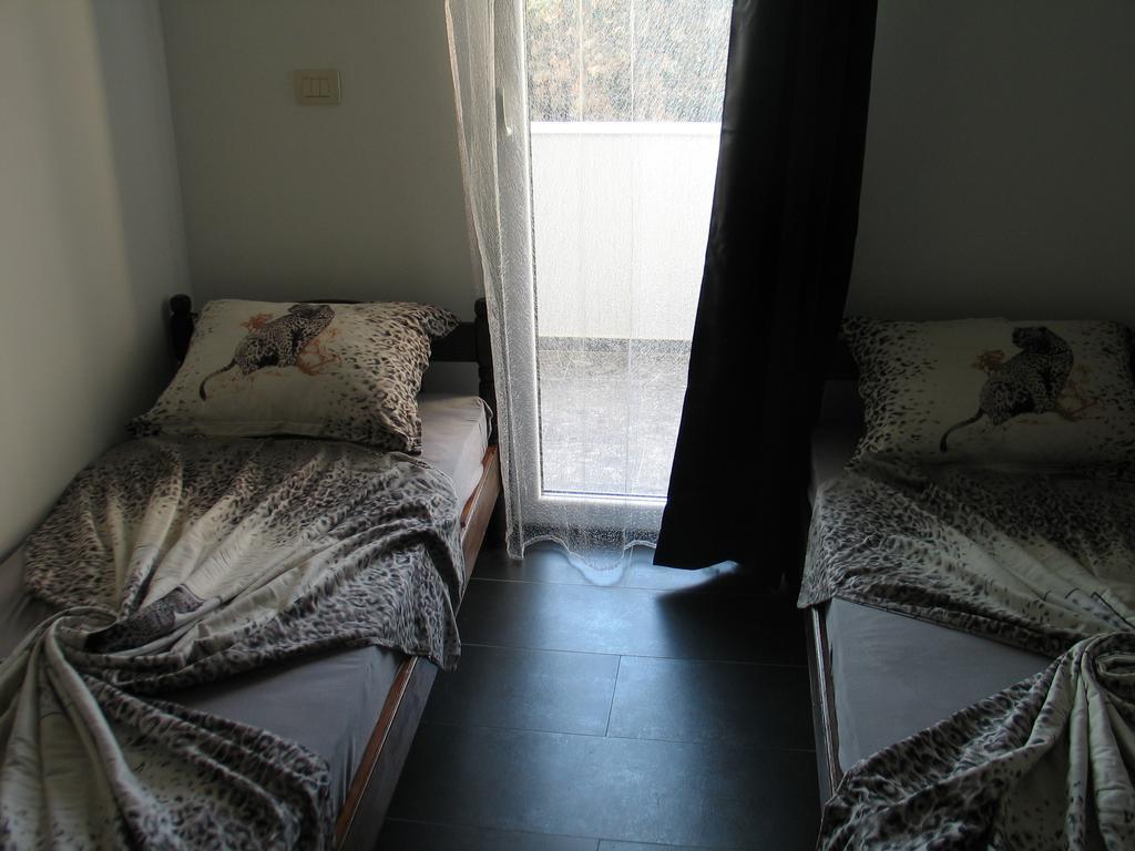 Guest House Dena Dobra Voda Δωμάτιο φωτογραφία